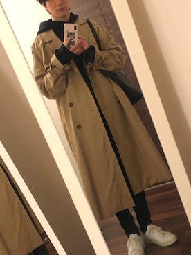 「OFF-WHITE」｜「アイテム（トレンチコート）」を使った、alpakaさん（メンズ・170cm）の春コーディネート