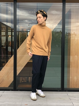 「カシミヤ」｜「アイテム（腕時計）」を使った、いとっちさん（メンズ・171cm）の冬コーディネート