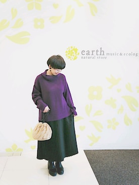 「パープル×黒」｜「アイテム（ハンドバッグ）」を使った、immisaさん（レディース・154cm）の秋コーディネート