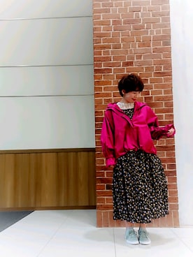 「earth music&ecology（アースミュージックアンドエコロジー）のアイテム（スニーカー）」を使った、immisaさん（レディース・154cm）の冬コーディネート