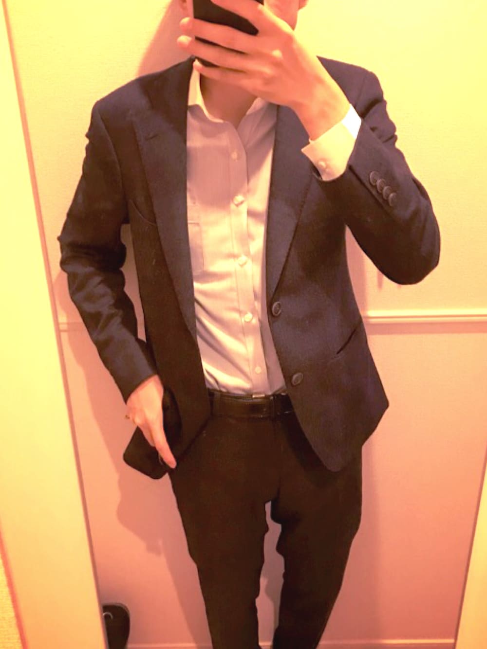 「differenceのアイテム（セットアップ、ブルー系）」を使った、kさん（メンズ・165cm）の春コーディネートの1枚目の写真