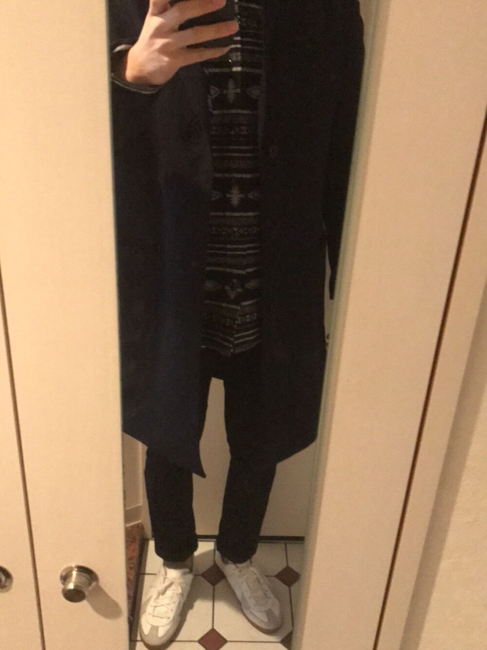 「Nudie Jeansのアイテム（デニムパンツ、ブラック系）」を使った、yunyun_jpさん（メンズ・177cm）の冬コーディネートの1枚目の写真