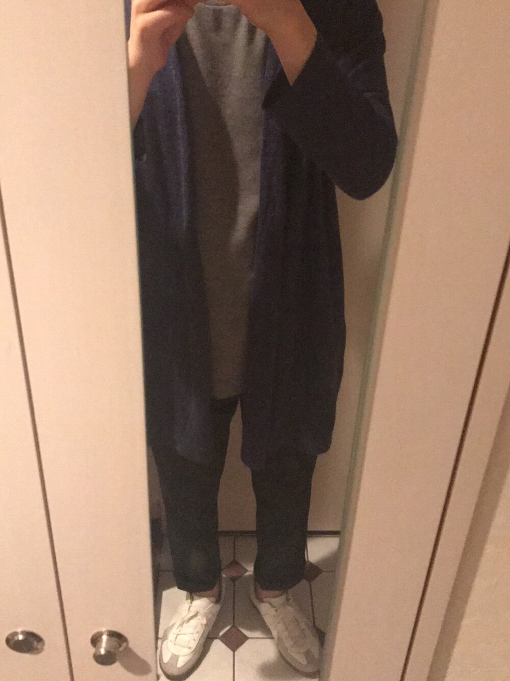 「UNIQLOのMEN ストレッチウールスリムノータックパンツ（その他パンツ、ブラック系）」を使った、yunyun_jpさん（メンズ・177cm）の春コーディネートの1枚目の写真