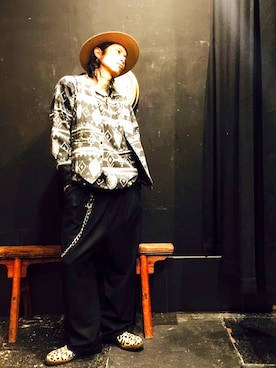 「superNova.（スーパーノヴァ）のアイテム（スラックス）」を使った、Rosyさん（メンズ・176cm）の冬コーディネート