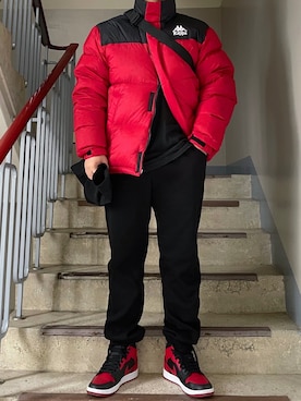 「アイテム（ダウンジャケット/コート、レッド系）」を使った、프랭크さん（メンズ・168cm）の冬コーディネート