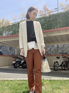 「H&M（エイチ・アンド・エム）のアイテム（ジャケット/アウター、ホワイト系）」を使った、BORIさん（レディース・155cm）の春コーディネート