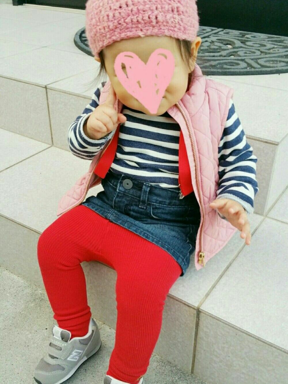 「シンプルコーデ、GAPbaby、しまむら、西松屋、ミキハウス、New Balance、カジュアル、スプリングSENSEOFPLACE、babygap」｜「しまむらのアイテム（Tシャツ/カットソー、その他）」を使った、4zu9さん（キッズ・80cm）の春コーディネートの1枚目の写真