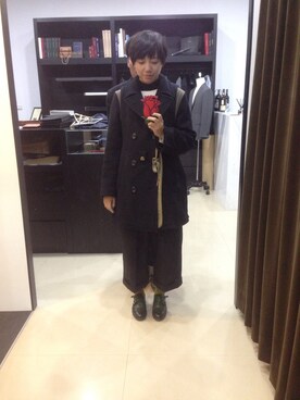 「MIHARAYASUHIRO（ミハラヤスヒロ）のアイテム（ピーコート）」を使った、YIWENさん（レディース・165cm）の冬コーディネート