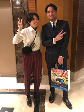「TOGA PULLA（トーガ　プルラ）のアイテム（ボディバッグ/ウエストポーチ）」を使った、YIWENさん（レディース・165cm）の冬コーディネート