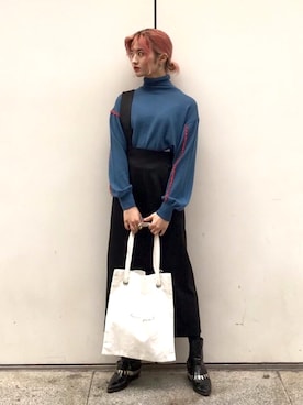 「EARIH（アーリ）のアイテム」を使った、rio  shimizuさん（レディース・164cm）の秋コーディネート