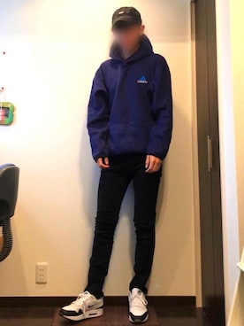 「KaneZ（ケインズ）のアイテム（キャップ）」を使った、YAMAさん（メンズ・181cm）の秋コーディネート