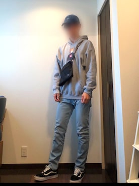 「KaneZ（ケインズ）のアイテム（キャップ）」を使った、YAMAさん（メンズ・181cm）の秋コーディネート