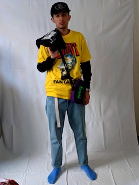 「PLEASURES（プレジャー）のアイテム（バッグ）」を使った、Wakaさん（メンズ・181cm）の春コーディネート