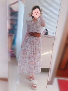 「RANDA（ランダ）のストレスフリー/シフォンフラワーサンダル（サンダル）」を使った、黑眼圈熊猫🐼さん（レディース・161cm）の夏コーディネート