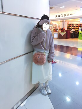 「merry jenny（メリージェニー）のアイテム（ジャージ）」を使った、EllieChaCha♥︎さん（レディース・157cm）の冬コーディネート