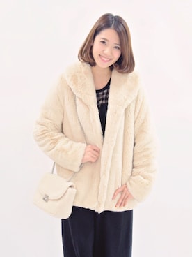 「撮影」｜「アイテム（その他アウター）」を使った、にしおか みほさん（レディース・157cm）の冬コーディネート