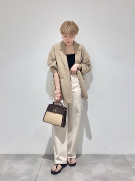 「ニットキャミソール」｜「アイテム（その他アウター）」を使った、beeeさん（レディース・156cm）の春コーディネート