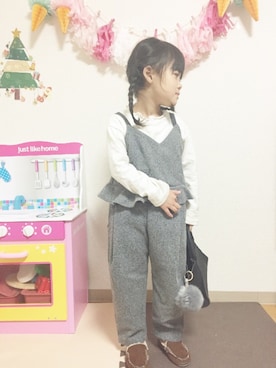 「snaidelのアイテム（ショルダーバッグ、ブラック系）」を使った、miii☺︎さん（キッズ・100cm）の冬コーディネート