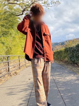 「アイテム（ミリタリージャケット、レッド系）」を使った、やそさん（メンズ・181cm）の秋コーディネート