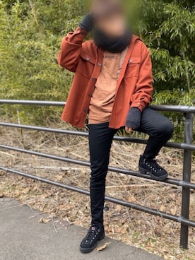 「アイテム（ミリタリージャケット、レッド系）」を使った、やそさん（メンズ・181cm）の冬コーディネート