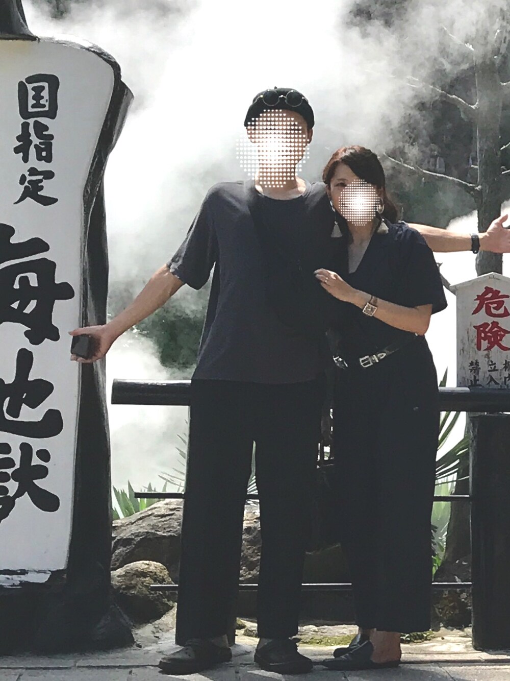 「夏コーデ、大人カジュアル、オトナ女子、ゆるコーデ、休日スタイル、シルバーアクセサリー」｜「Liyocaのリヨセルコットン　オールインワン（つなぎ/オールインワン、ブラック系）」を使った、haruさん（レディース・163cm）の夏コーディネートの1枚目の写真