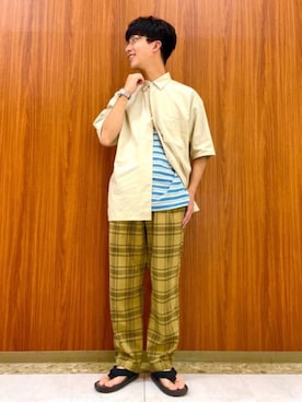 「柄×柄」｜「アイテム（スラックス）」を使った、coen わきやまさん（メンズ・173cm）の夏コーディネート