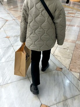 「NICE CLAUP（ナイスクラップ）のアイテム（ノーカラージャケット）」を使った、linさん（レディース・151cm）の冬コーディネート