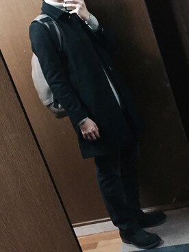 「スエードシューズ」｜「アイテム（ステンカラーコート）」を使った、みっくんさん（メンズ・167cm）の冬コーディネート