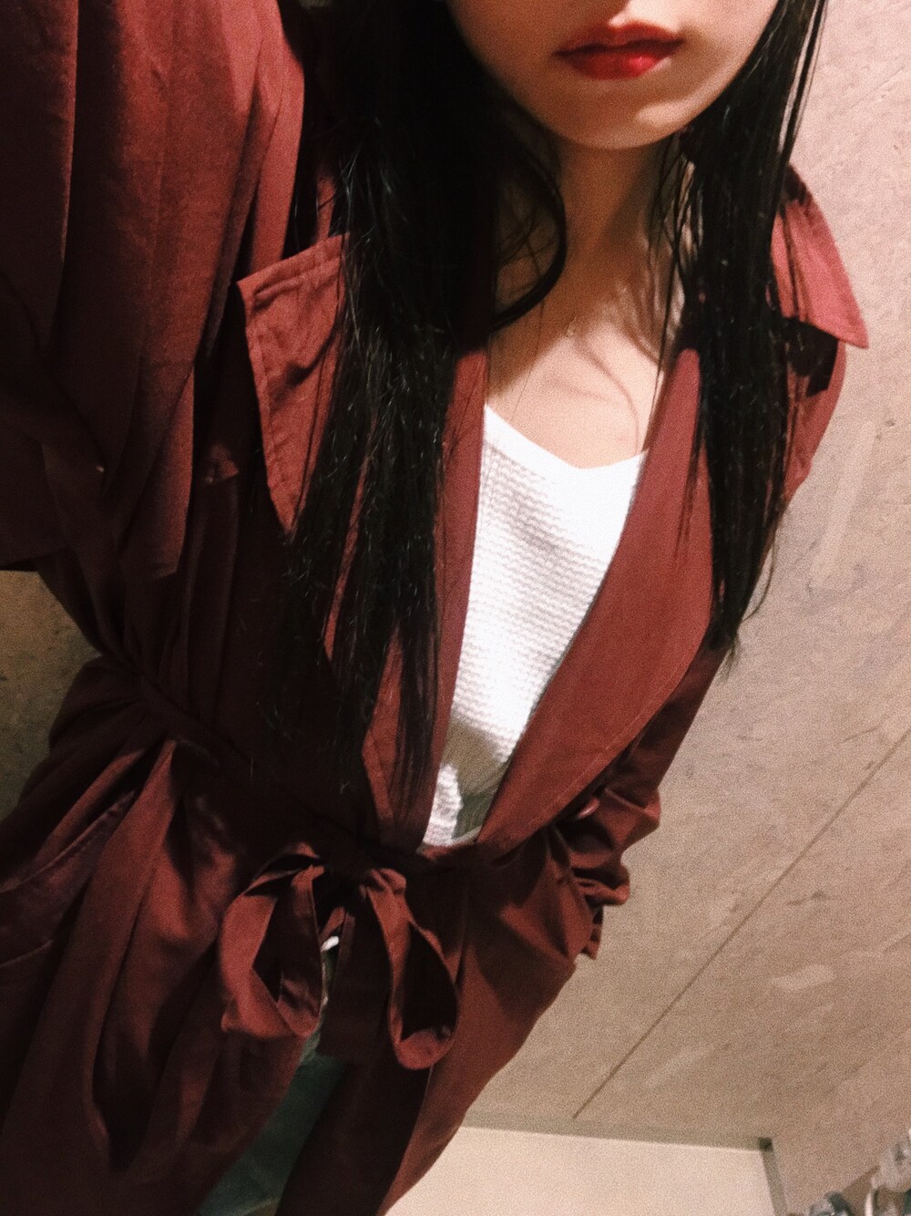 「AMERI、秋服準備はじめました、ロングコート、Another Edition、サーマル」｜「AmeriのBACK GILL OVER COAT（トレンチコート、レッド系）」を使った、sayocoさん（レディース・154cm）の秋コーディネートの1枚目の写真