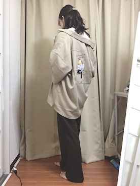 「うしろ姿」｜「アイテム（スラックス）」を使った、mocaさん（レディース・155cm）の夏コーディネート