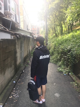 「F.C.Real Bristol（エフシーレアルブリストル）のアイテム（ナイロンジャケット）」を使った、swmunさん（メンズ・178cm）の秋コーディネート