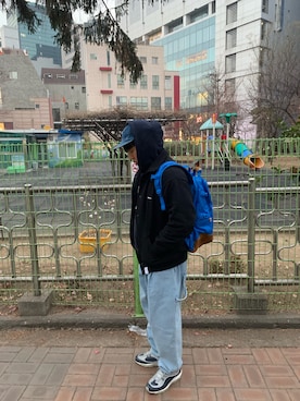 「Gosha Rubchinskiy（ゴーシャラブチンスキー）のアイテム（パンツ）」を使った、swmunさん（メンズ・178cm）の春コーディネート