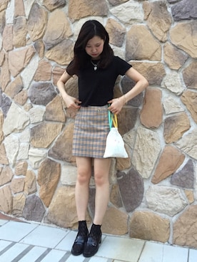 「バーバリー」｜「アイテム（アクセサリー）」を使った、ひなさん（レディース・163cm）の春コーディネート