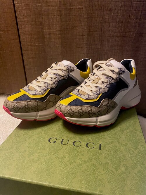 justin_w is wearing GUCCI