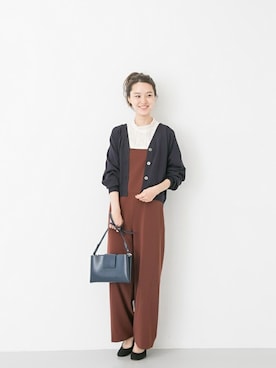 「アイテム（サロペット/オーバーオール、ブラウン系）」を使った、オオノさん（レディース・162cm）の秋コーディネート