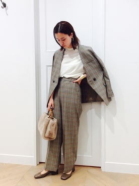 「FABIO RUSCONI（ファビオルスコーニ）のアイテム」を使った、オオノさん（レディース・162cm）の秋コーディネート