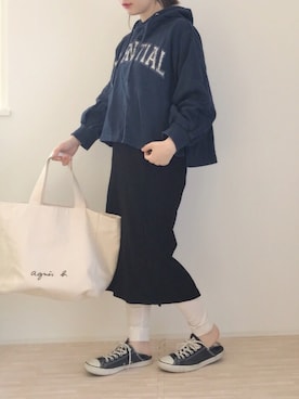 「URBAN RESEARCH（アーバンリサーチ）のボリュームスリーブロゴスウェット（パーカー）」を使った、haさん（レディース・152cm）の春コーディネート