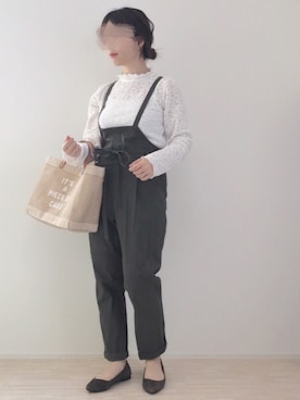 「フリルネック」｜「アイテム（サロペット/オーバーオール）」を使った、haさん（レディース・152cm）の春コーディネート