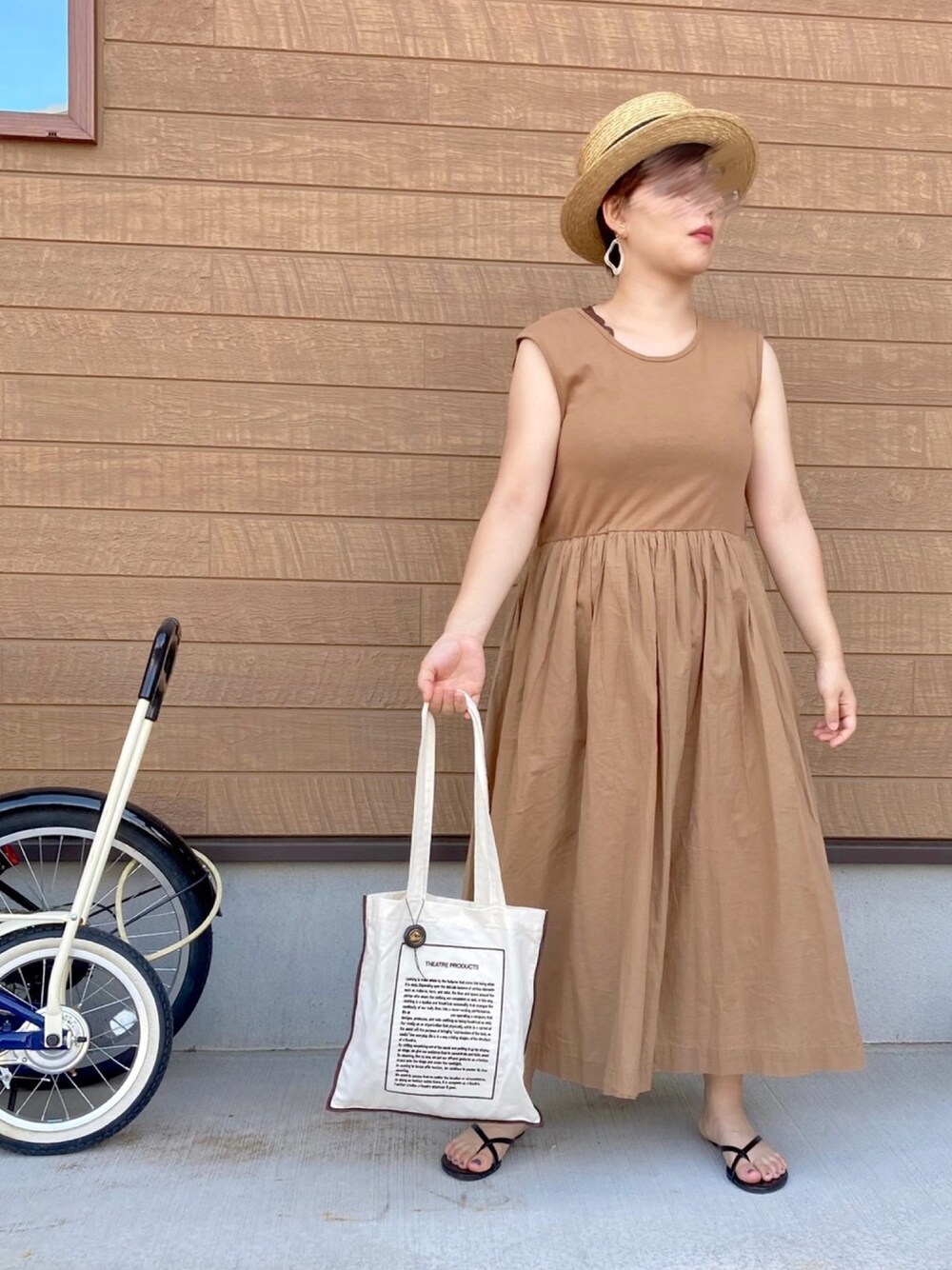 「シンプルコーデ、大人コーデ、カンカン帽、オトナ女子、ベージュコーデ、ロングワンピース、ビーチサンダル、ママコーデ、低身長コーデ」｜「CIAOPANIC TYPYの切替えボイルワンピース（ワンピース、ベージュ系）」を使った、haさん（レディース・152cm）の夏コーディネートの1枚目の写真