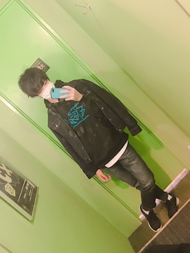 「STUSSY（ステューシー）のアイテム（その他アウター）」を使った、Shionさん（メンズ・170cm）の秋コーディネート