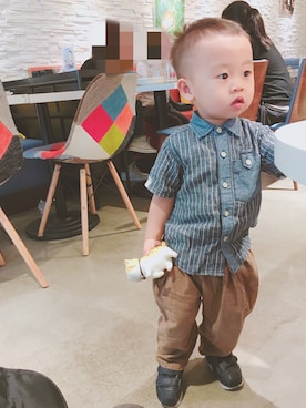 「OSHKOSH（オシュコシュ）のアイテム（トップス）」を使った、Li&Lawさん（キッズ・90cm）の春コーディネート