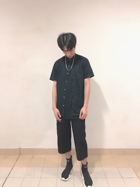 「PULL&BEAR（プルアンドベア）のアイテム（シャツ/ブラウス）」を使った、Ho Ming Liuさん（メンズ・178cm）の秋コーディネート