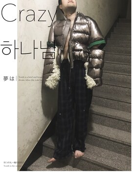 「アイテム（ライダースジャケット、シルバー系）」を使った、이강さん（メンズ・180cm）の冬コーディネート