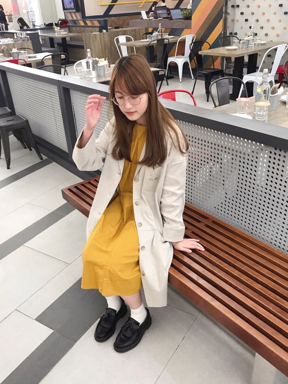 「Dr.Martens、Samansa Mos2、E-WEAR、秋コーデ」｜「E-WEARのアイテム（ピーコート、ベージュ系）」を使った、HSさん（レディース・161cm）の秋コーディネートの1枚目の写真