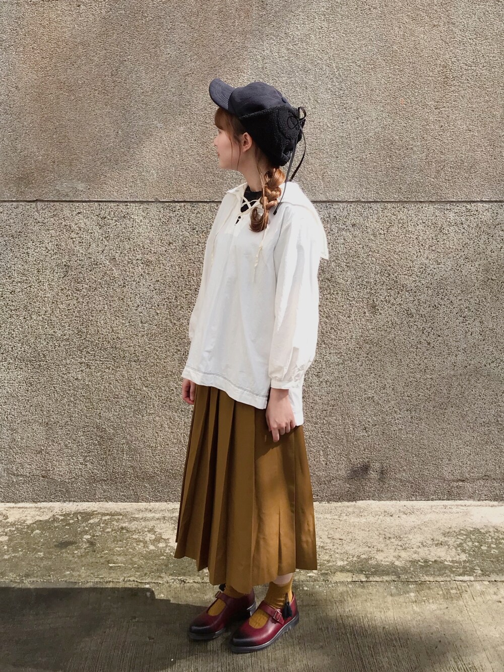 「pou dou dou、LOWRYS FARM、Dr.Martens、COVERNAT、秋のコーデ」｜「POU DOU DOUの洗いざらしコットンセーラーチュニックブラウス（シャツ/ブラウス、ホワイト系）」を使った、HSさん（レディース・161cm）の秋コーディネートの1枚目の写真