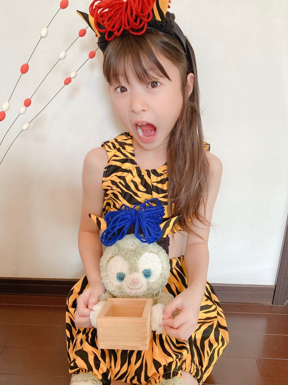 「鬼のパンツ、鬼コス、節分、コスプレ、8歳、kids」｜「Handmadeのアイテム（トップス、イエロー系）」を使った、ゆめにじ♡さん（キッズ・130cm）の冬コーディネートの1枚目の写真