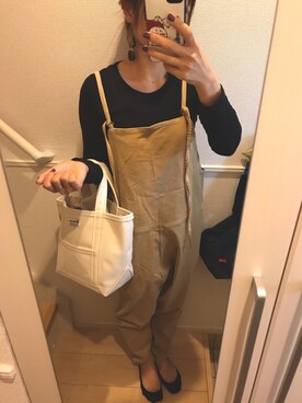 「RED CHOP WORKS（レッドチョップワークス）のアイテム（オールインワン・サロペット）」を使った、mayuさん（レディース・157cm）の秋コーディネート