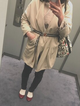「AS KNOW AS plus（アズノゥアズプラス）のアイテム（トレンチコート）」を使った、Emmaさん（レディース・168cm）の春コーディネート