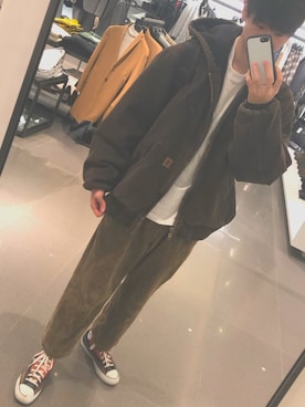 「Carhartt（カーハート）のアイテム（卫衣、ブラウン系）」を使った、nikaさん（メンズ・177cm）の秋コーディネート