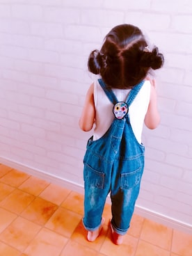 「うしろ姿」｜「アイテム（オールインワン・サロペット）」を使った、ni-naさん（キッズ・100cm）の夏コーディネート